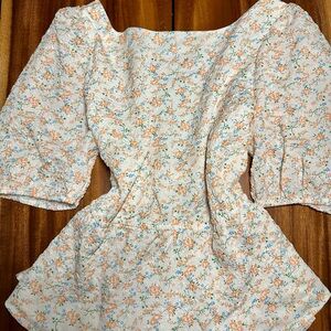 Altar’d State - Floral Puff Sleeve
